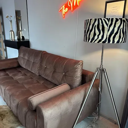 The Mirrors דירה סופוט