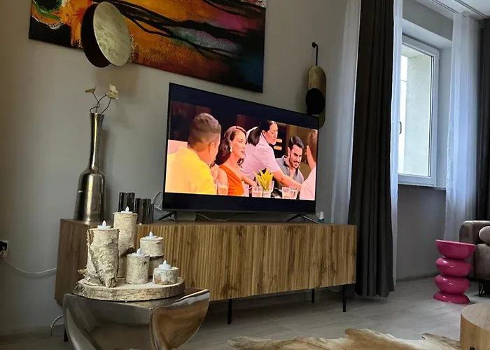 The Mirrors Апартаменты *