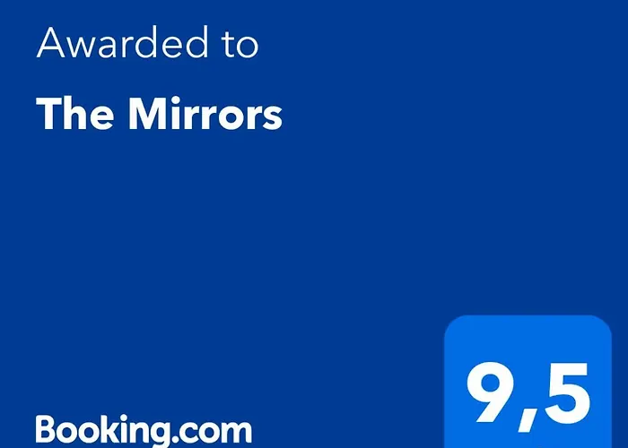 The Mirrors Апартаменты *